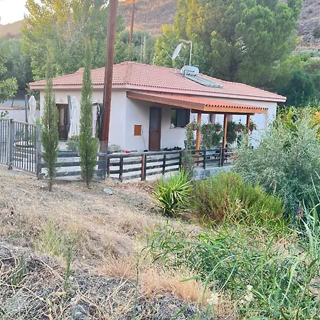 Evie's House Дом отдыха *